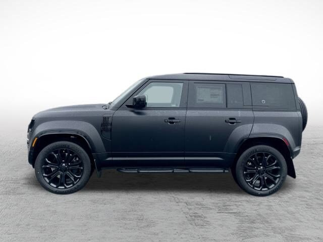 2026 Land Rover Defender OCTA Black - Photo 8