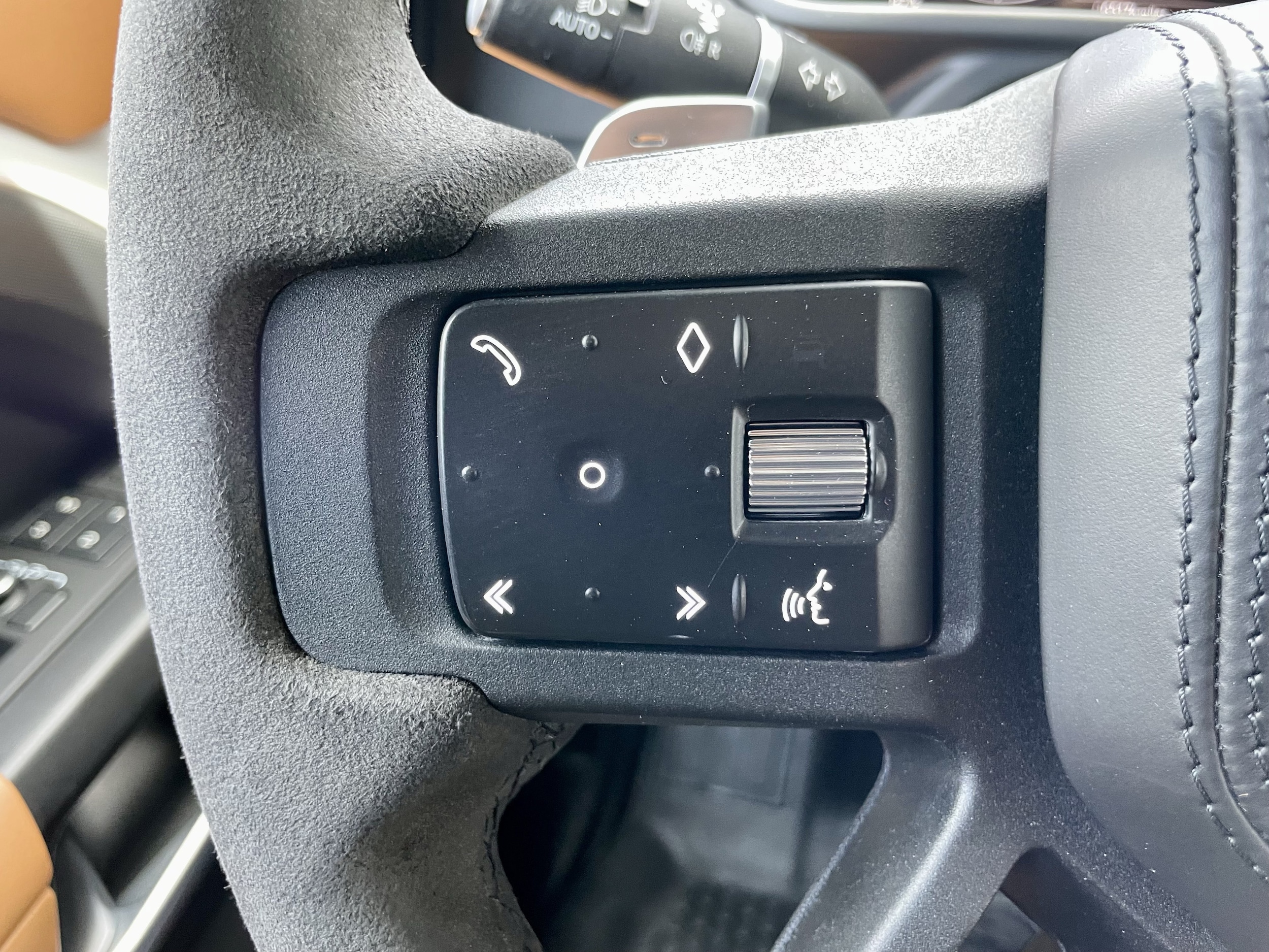 2023 Land Rover Defender V8 - Photo 24