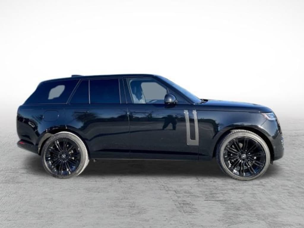 New 2025 Land Rover Range Rover SE SUV