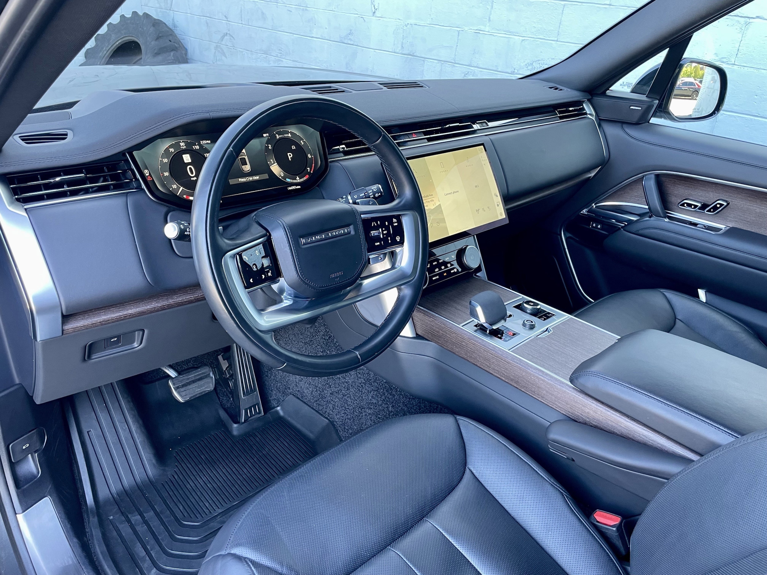 2023 Land Rover Range Rover SE - Photo 13