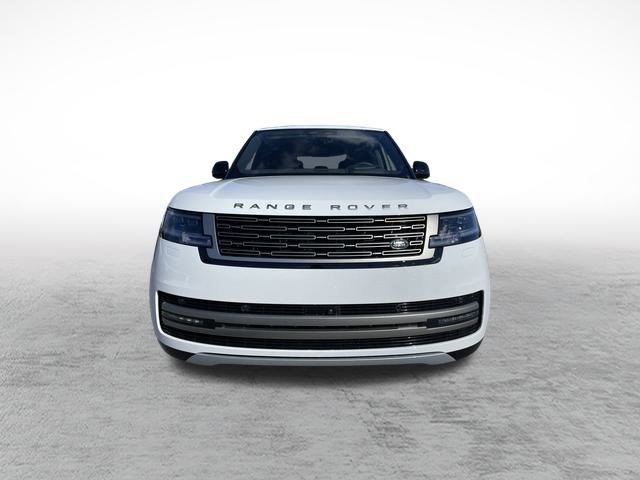 2025 Land Rover Range Rover SE photo 2