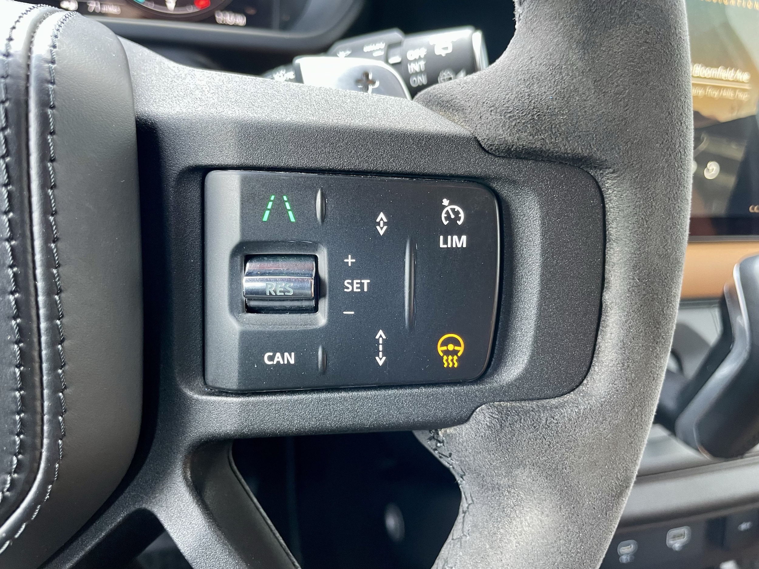 2023 Land Rover Defender V8 - Photo 23
