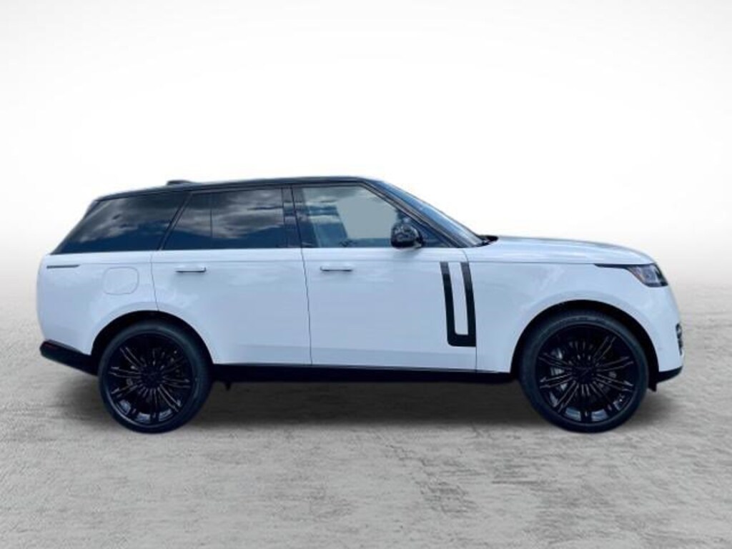 New 2026 Land Rover Range Rover SE SUV