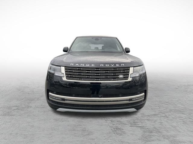 2025 Land Rover Range Rover SE photo 2