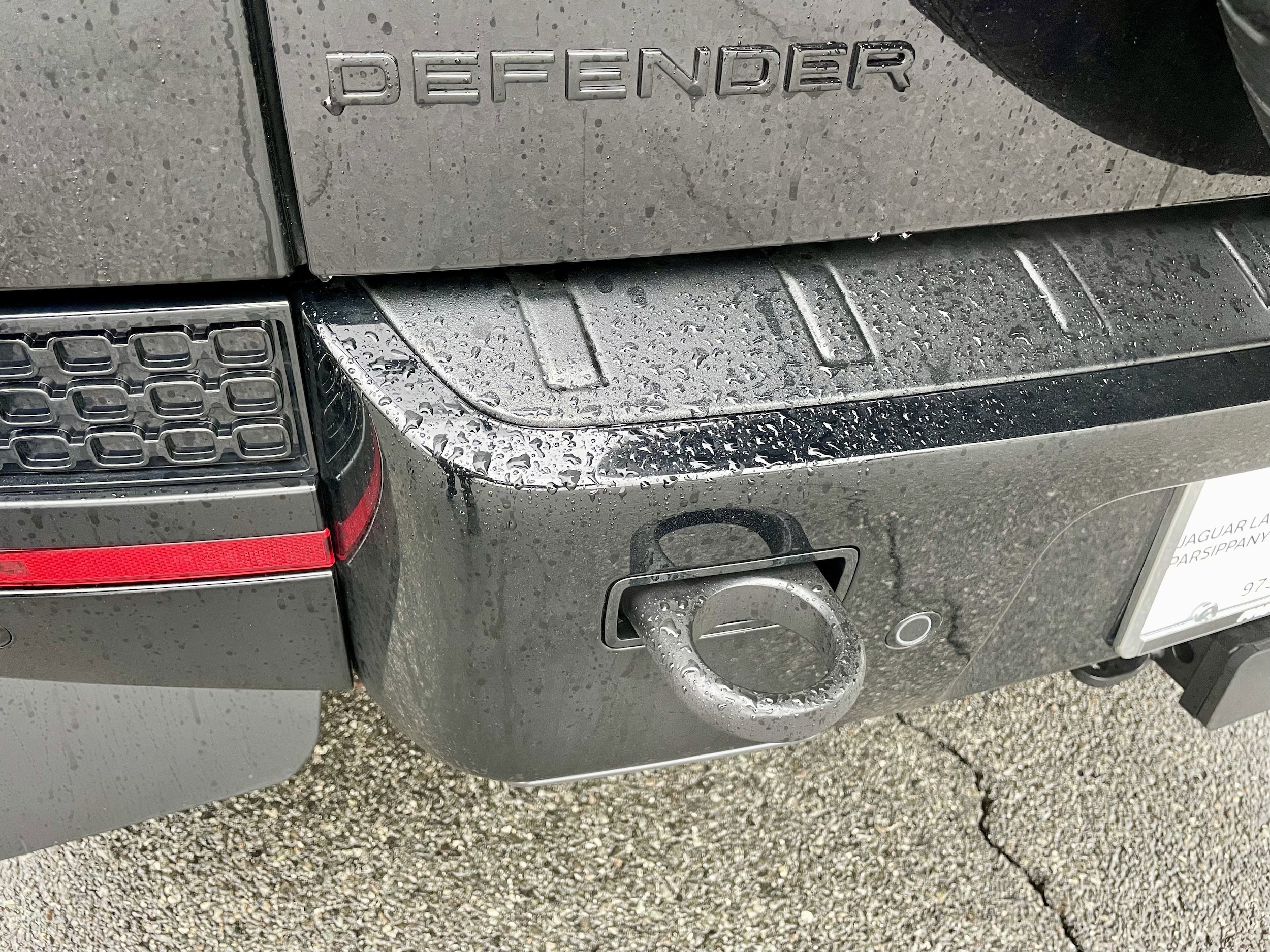 2026 Land Rover Defender OCTA Black - Photo 32