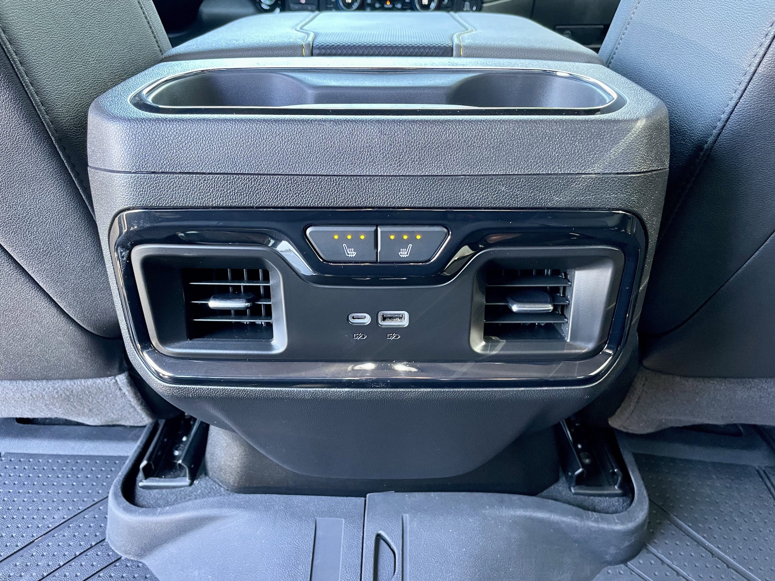 2025 Chevrolet Silverado 2500HD ZR2 - Photo 26