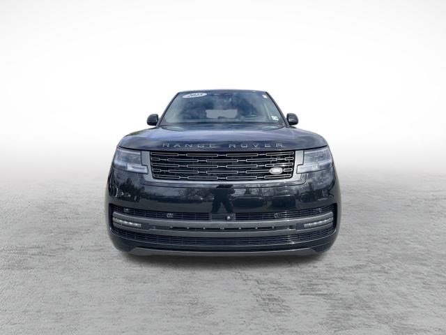 2025 Land Rover Range Rover SE photo 2
