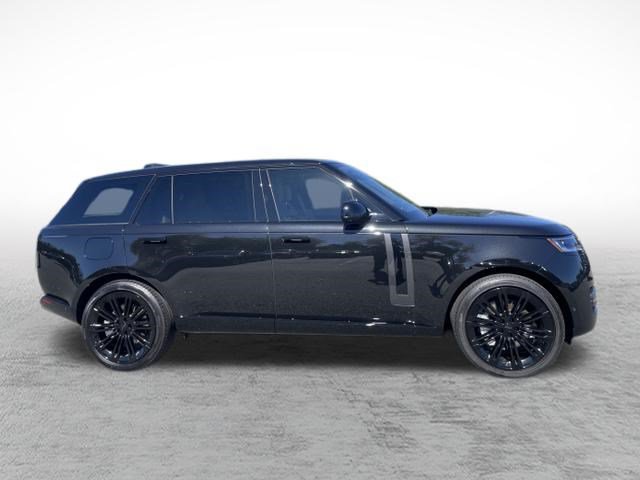 New 2026 Land Rover Range Rover SE LWB 7-Seats / V8 SUV