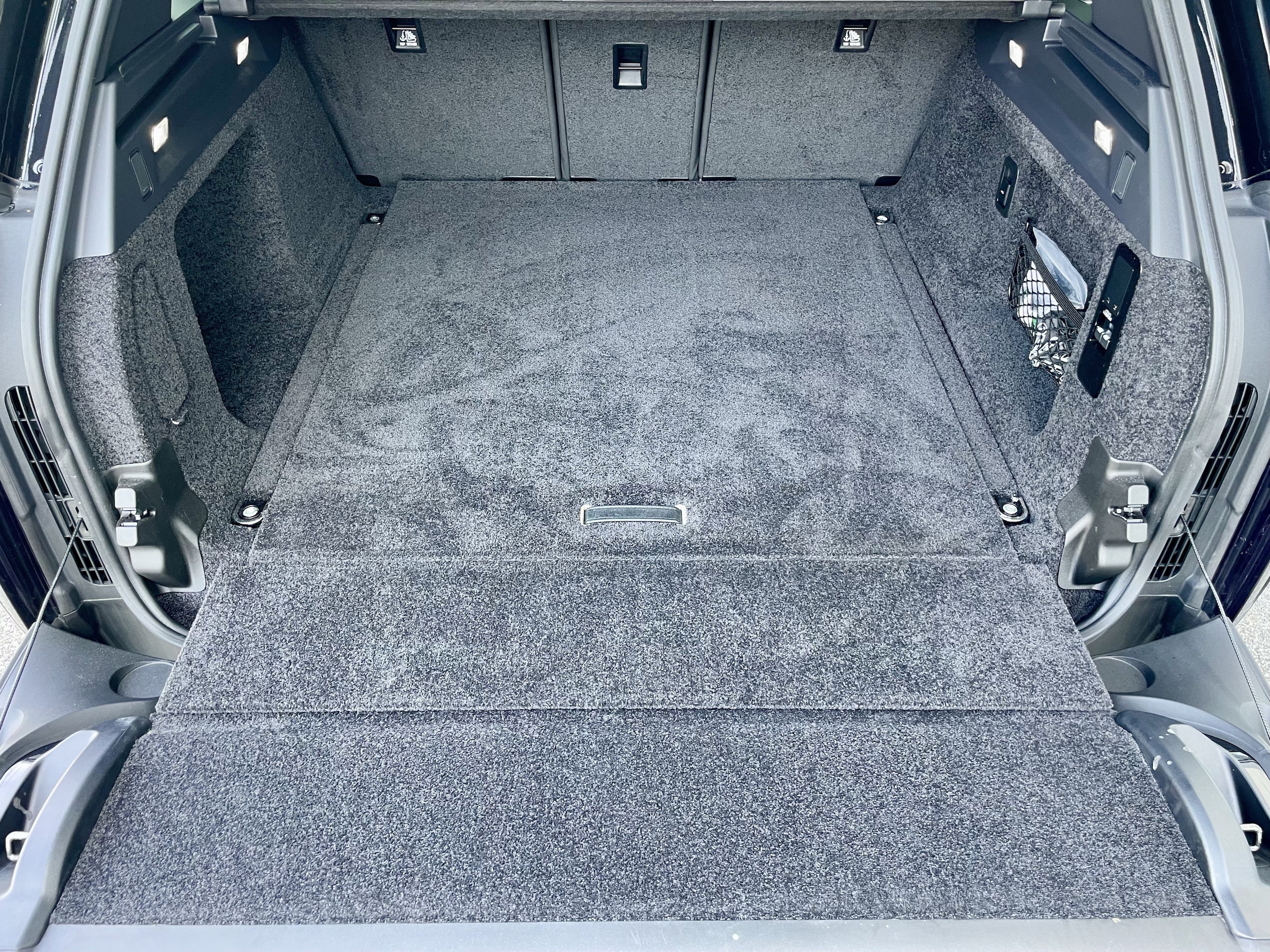 2025 Land Rover Range Rover SE - Photo 34