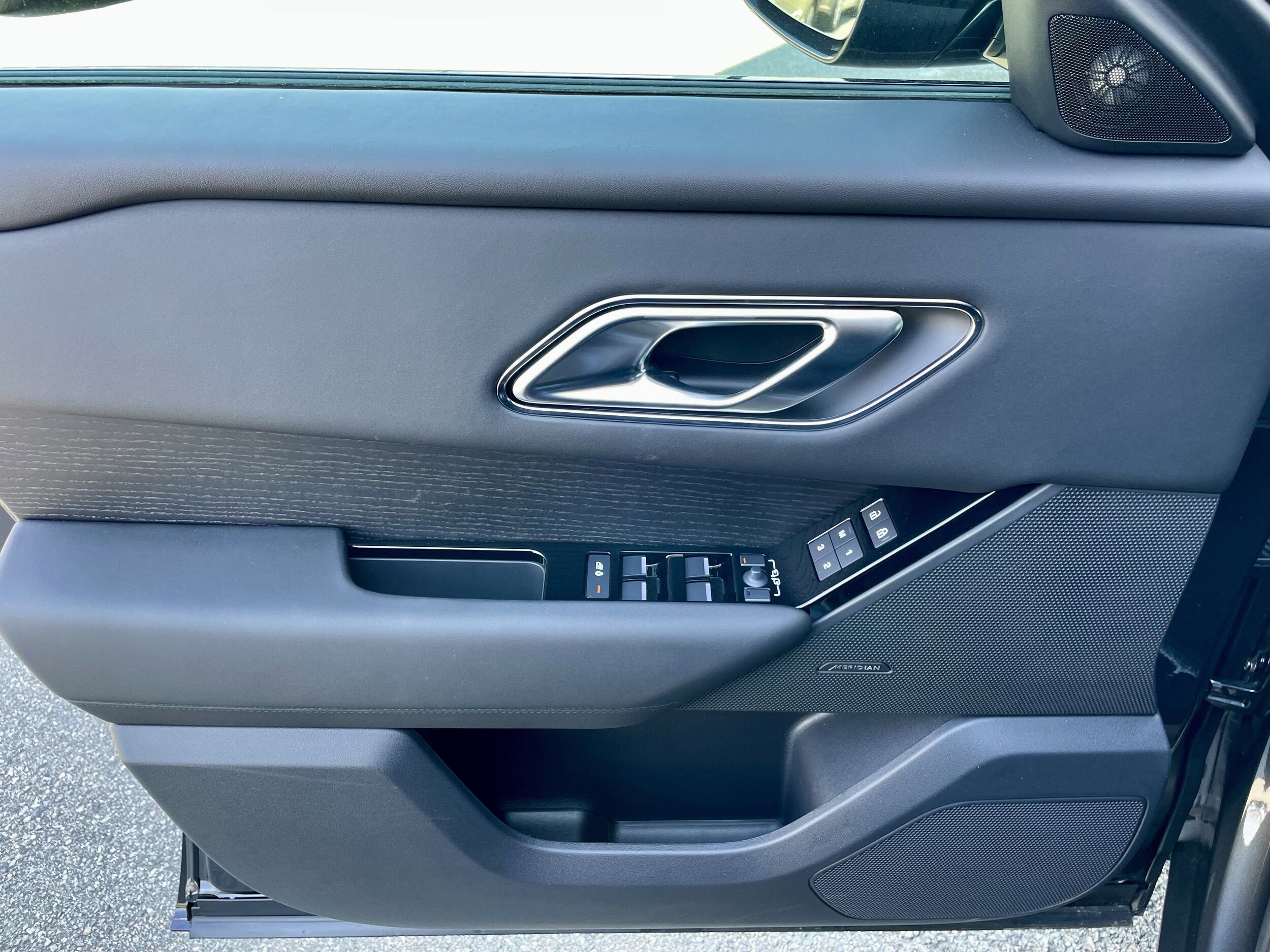 2026 Land Rover Range Rover Velar Dynamic SE - Photo 12