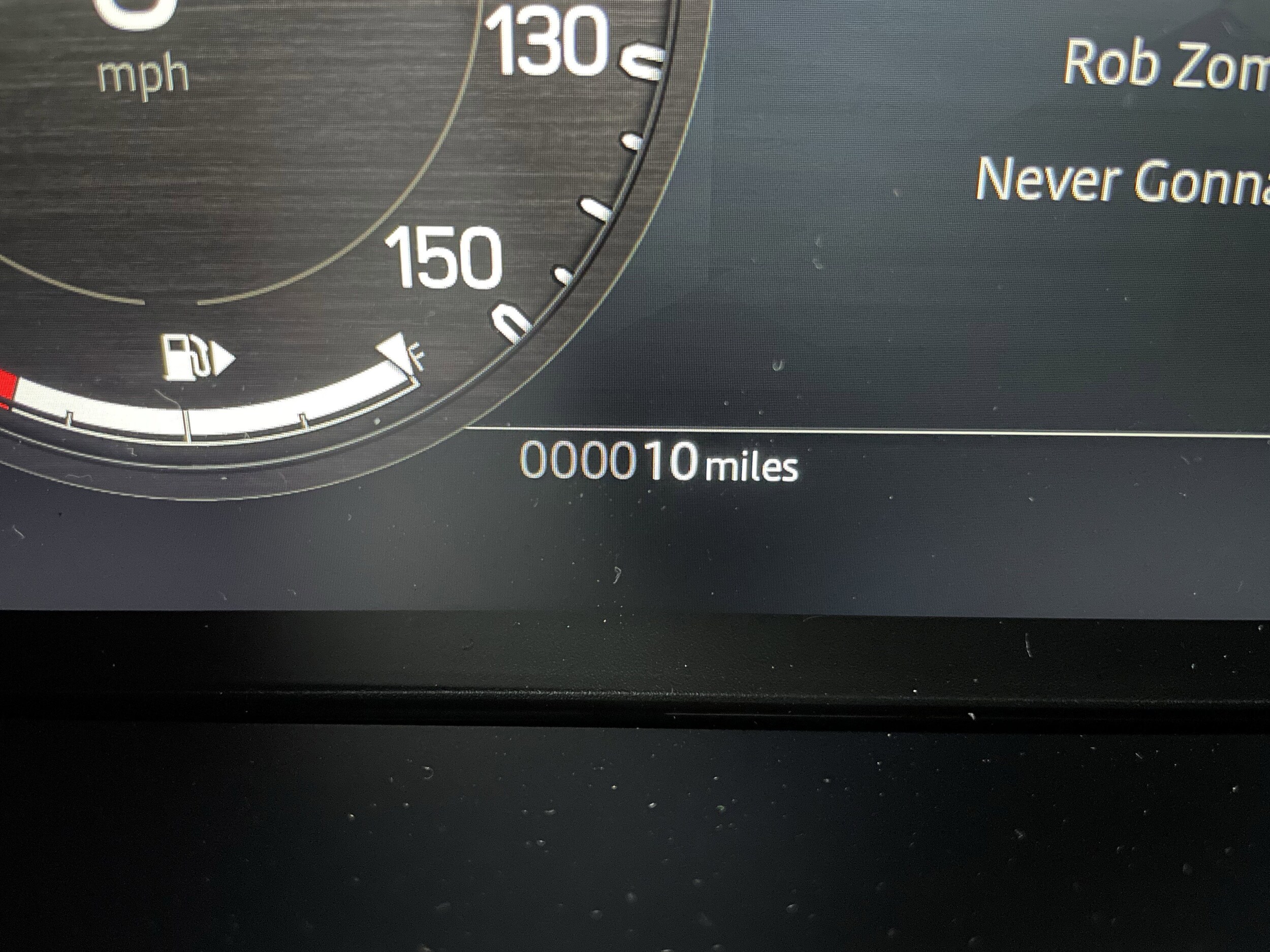 2026 Land Rover Defender X-Dynamic SE - Photo 25