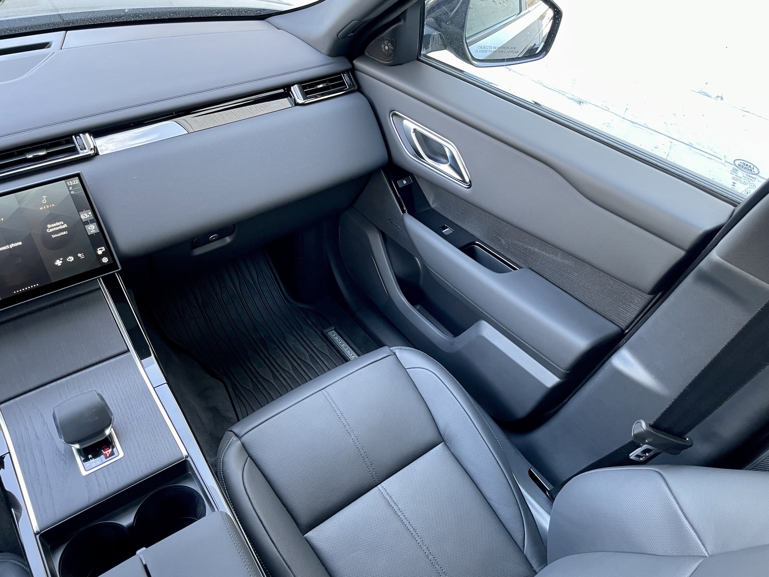 2026 Land Rover Range Rover Velar Dynamic SE - Photo 18