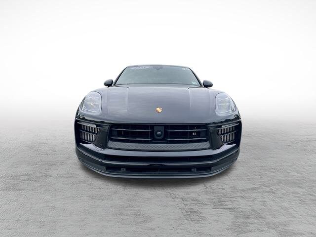 2023 Porsche Macan S photo 2