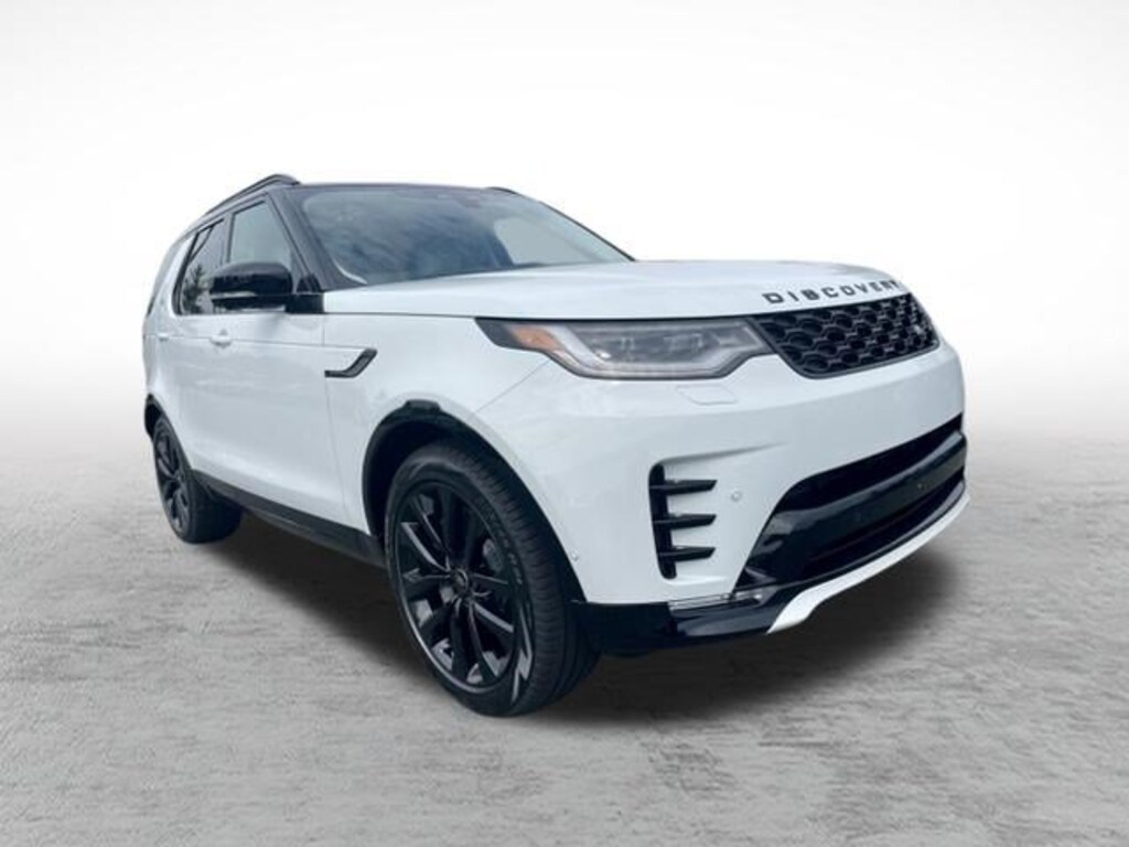 New 2026 Land Rover Discovery Dynamic SE SUV