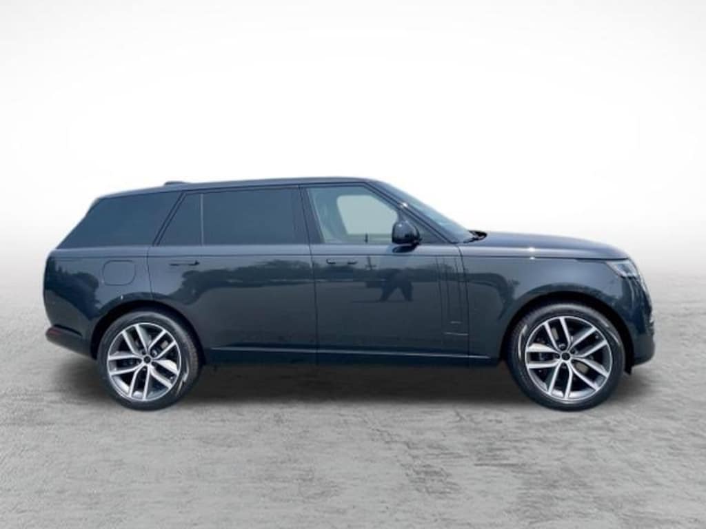 New 2026 Land Rover Range Rover SE LWB 7-Seats / V8 SUV