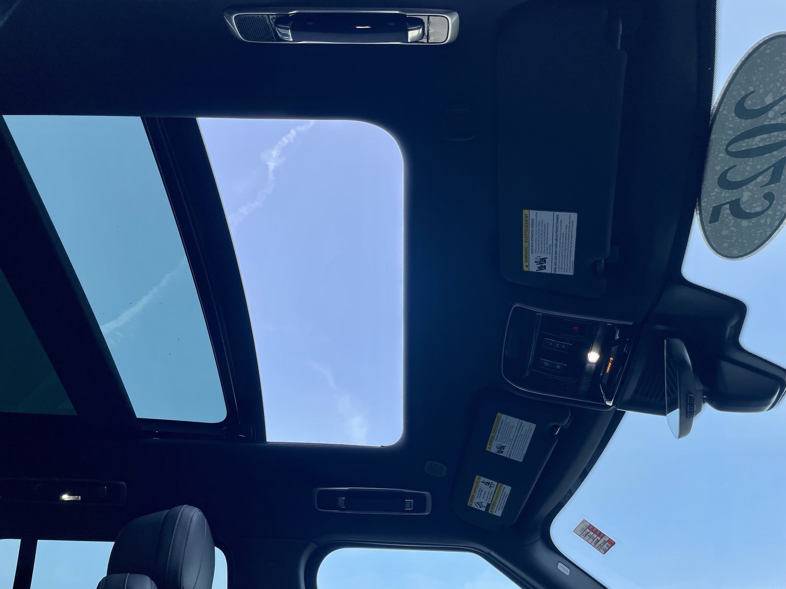 2025 Land Rover Range Rover SE - Photo 17