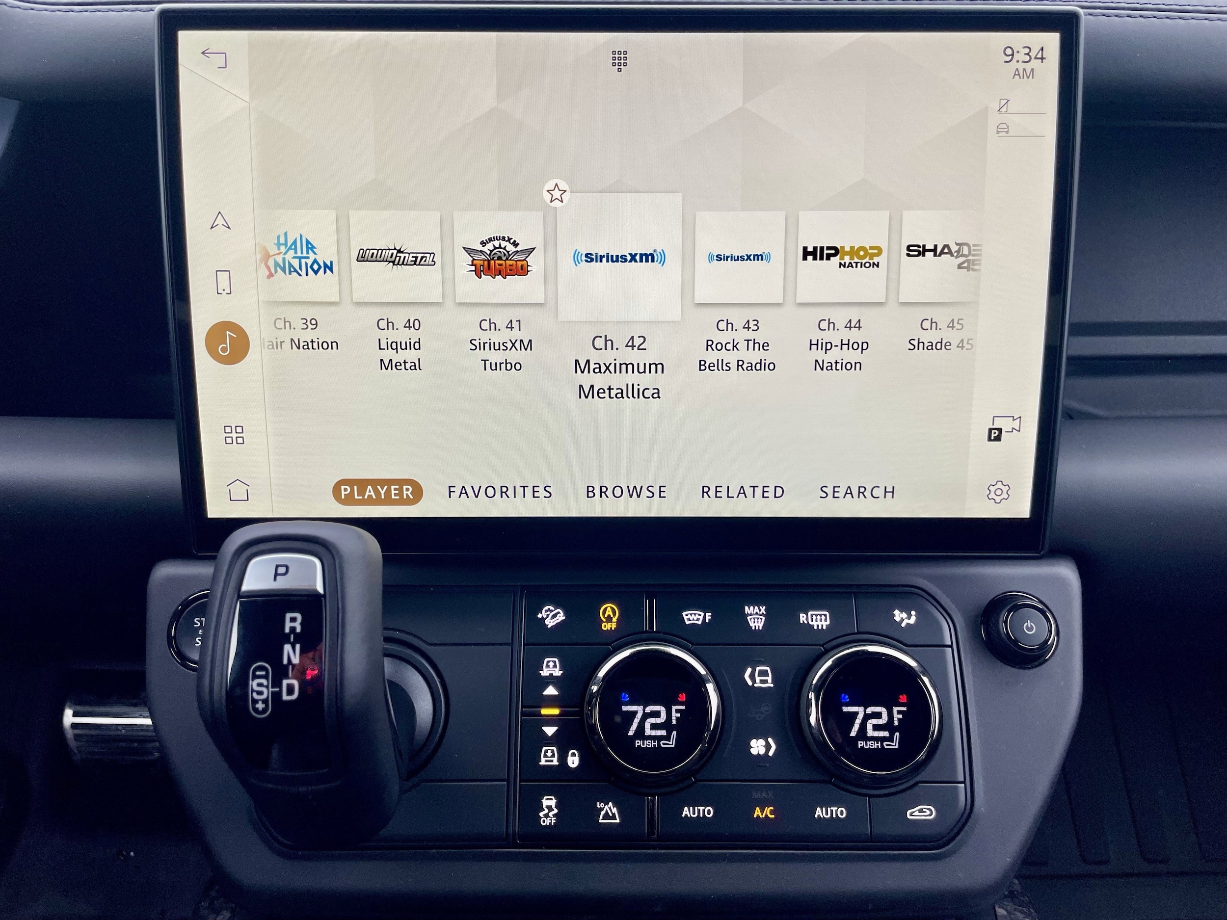 2026 Land Rover Defender OCTA Black - Photo 28