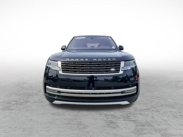 2023 Land Rover Range Rover SE photo 2