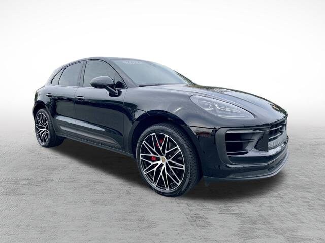 2023 Porsche Macan S photo 3