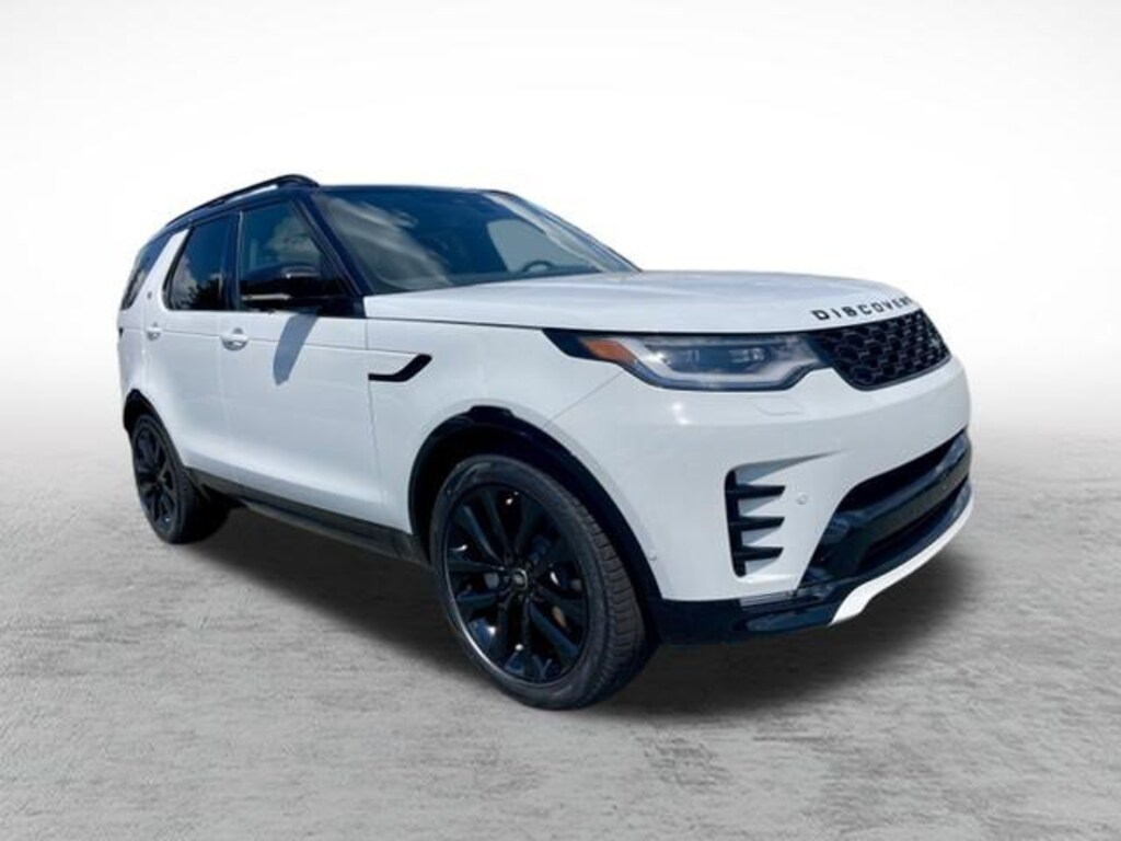 New 2026 Land Rover Discovery Dynamic SE SUV