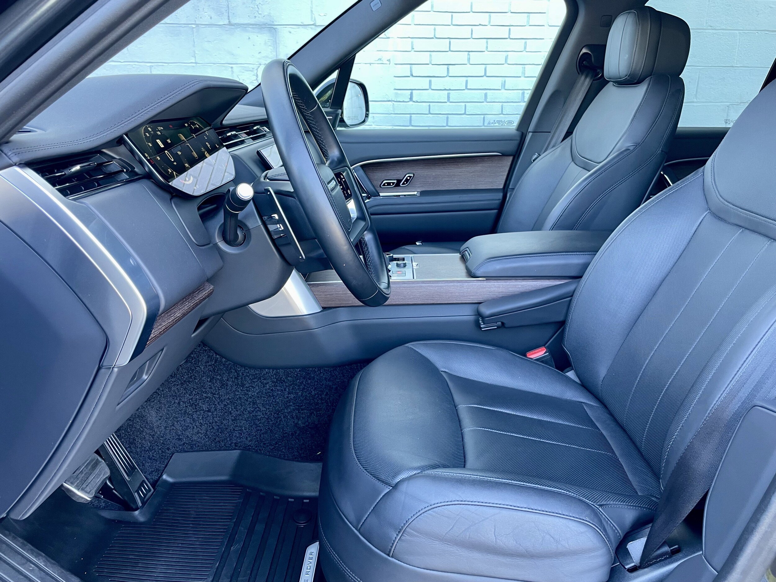 2023 Land Rover Range Rover SE - Photo 14