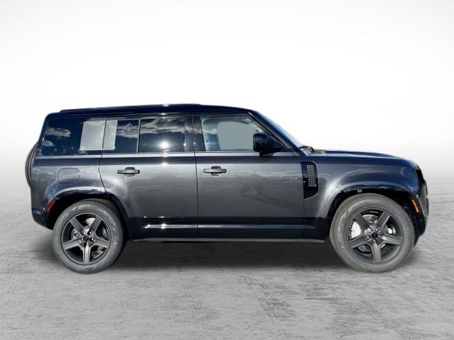 2026 Land Rover Defender X-Dynamic SE photo 4