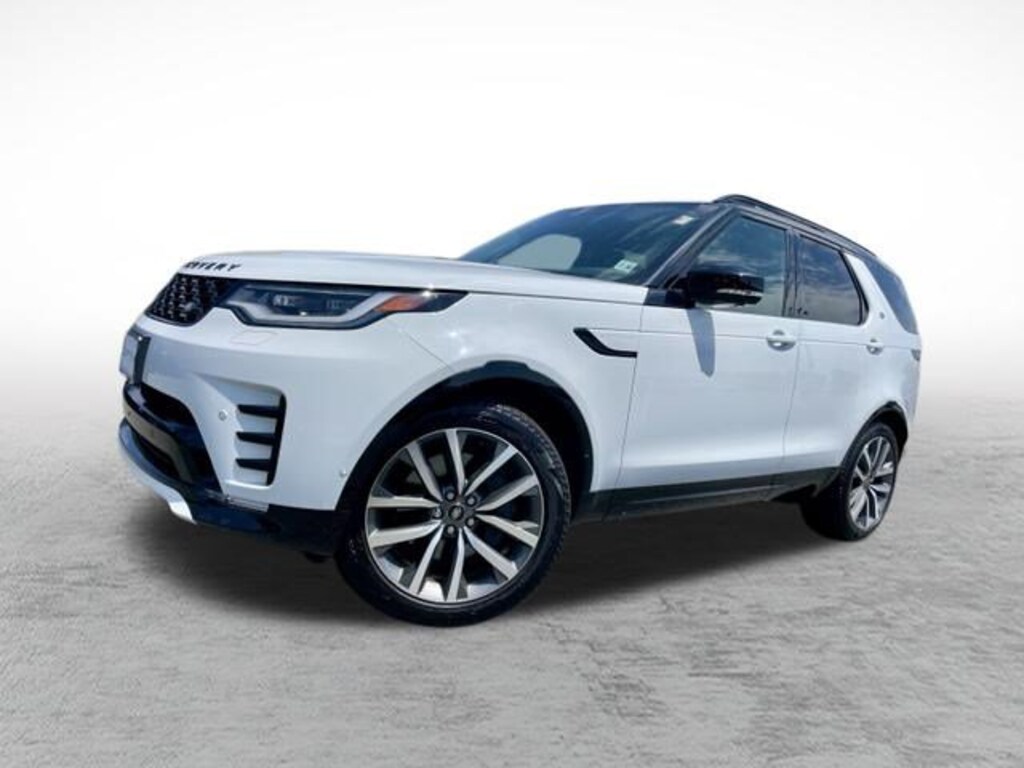 Certified 2025 Land Rover Discovery Dynamic SE SUV