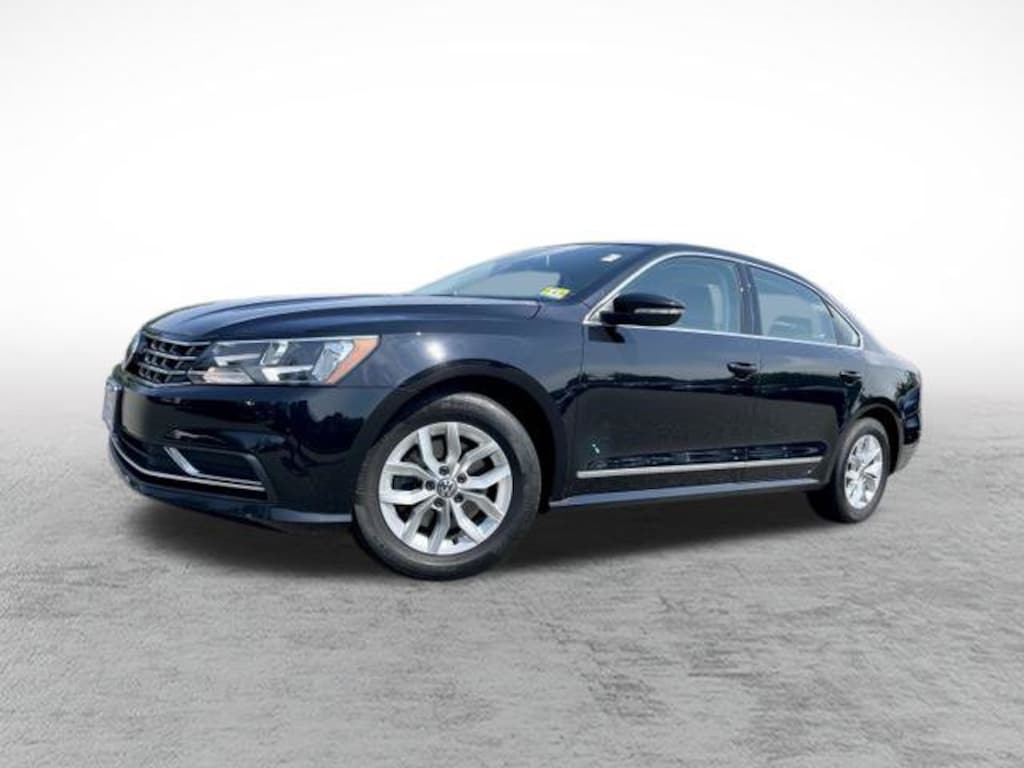 Used 2017 Volkswagen Passat 1.8T S Sedan