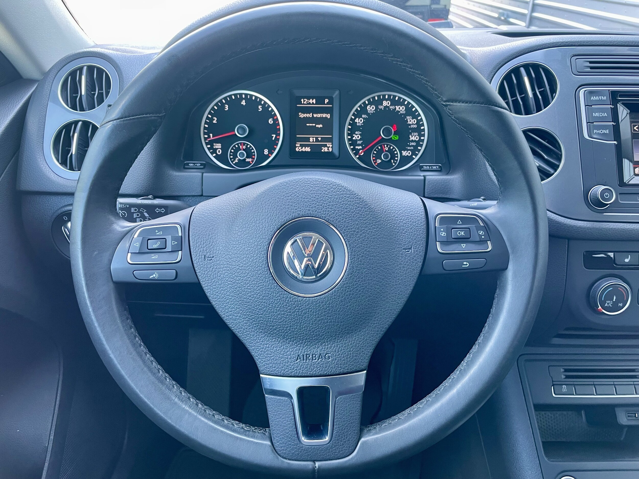 2016 Volkswagen Tiguan S - Photo 21