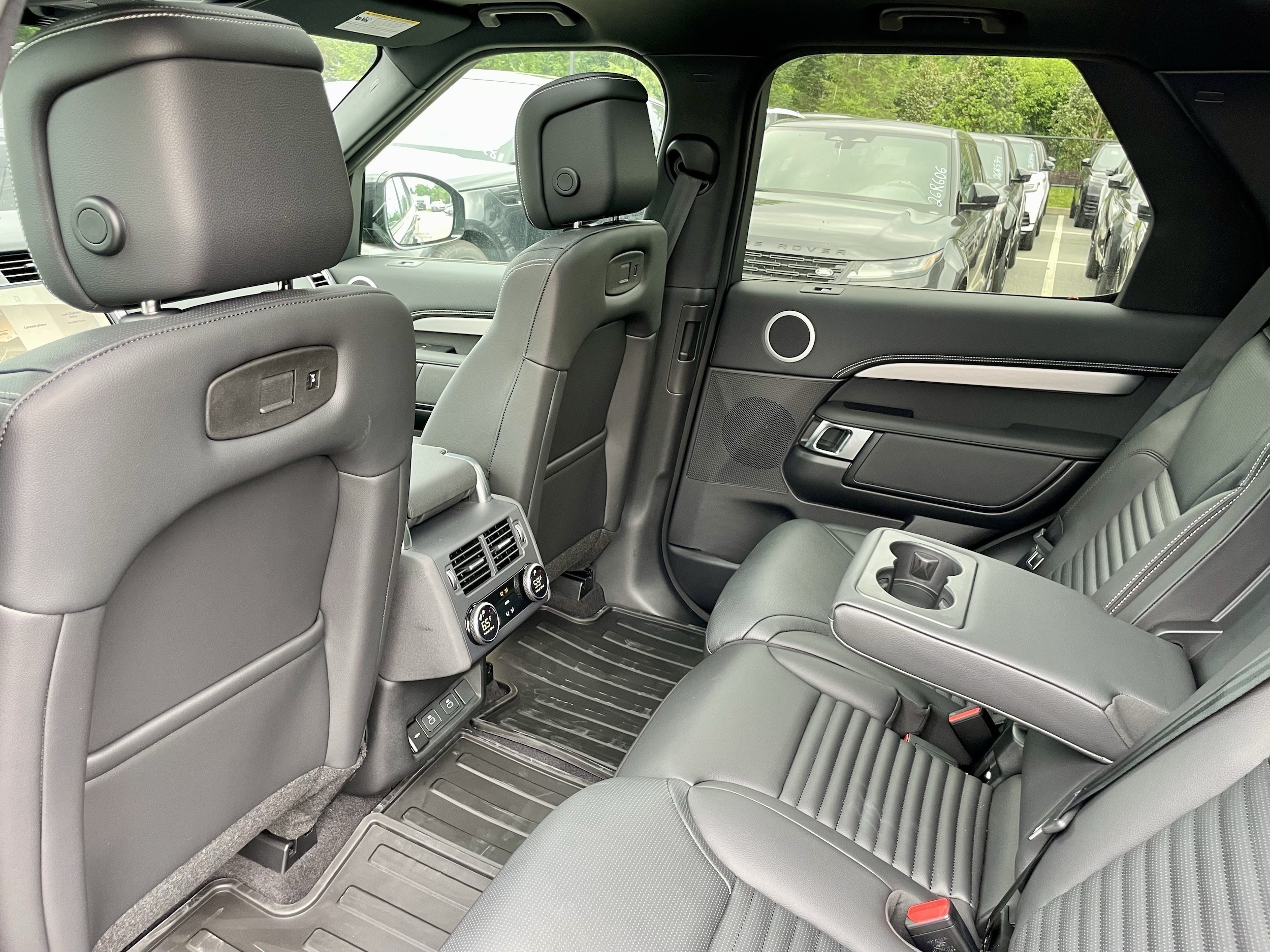 2026 Land Rover Discovery Gemini Edition - Photo 30