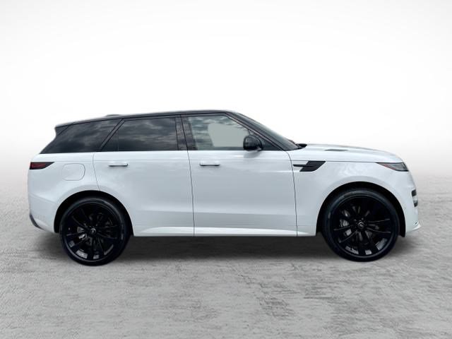 2025 Land Rover Range Rover Sport SE photo 4