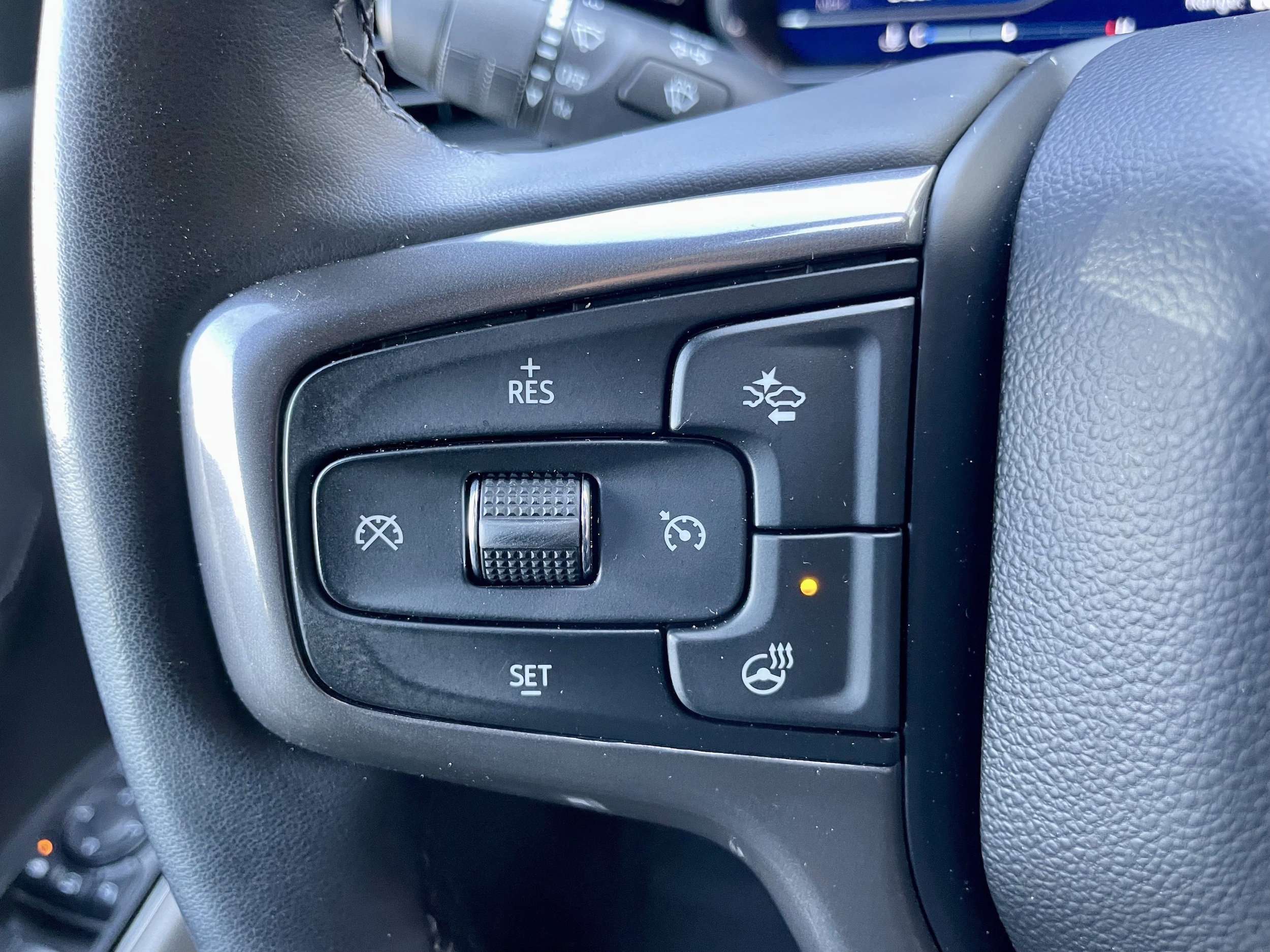 2025 Chevrolet Silverado 2500HD ZR2 - Photo 23