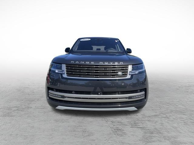 2023 Land Rover Range Rover SE photo 2