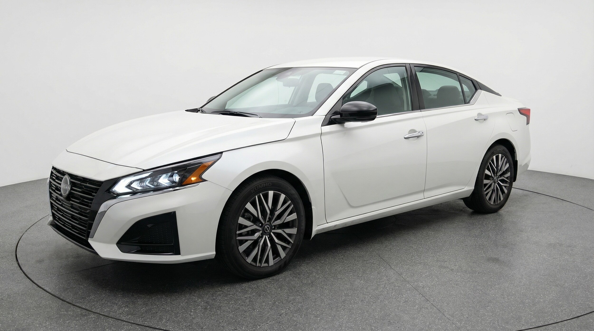 Thumbnail: 2025 Nissan Altima - 3