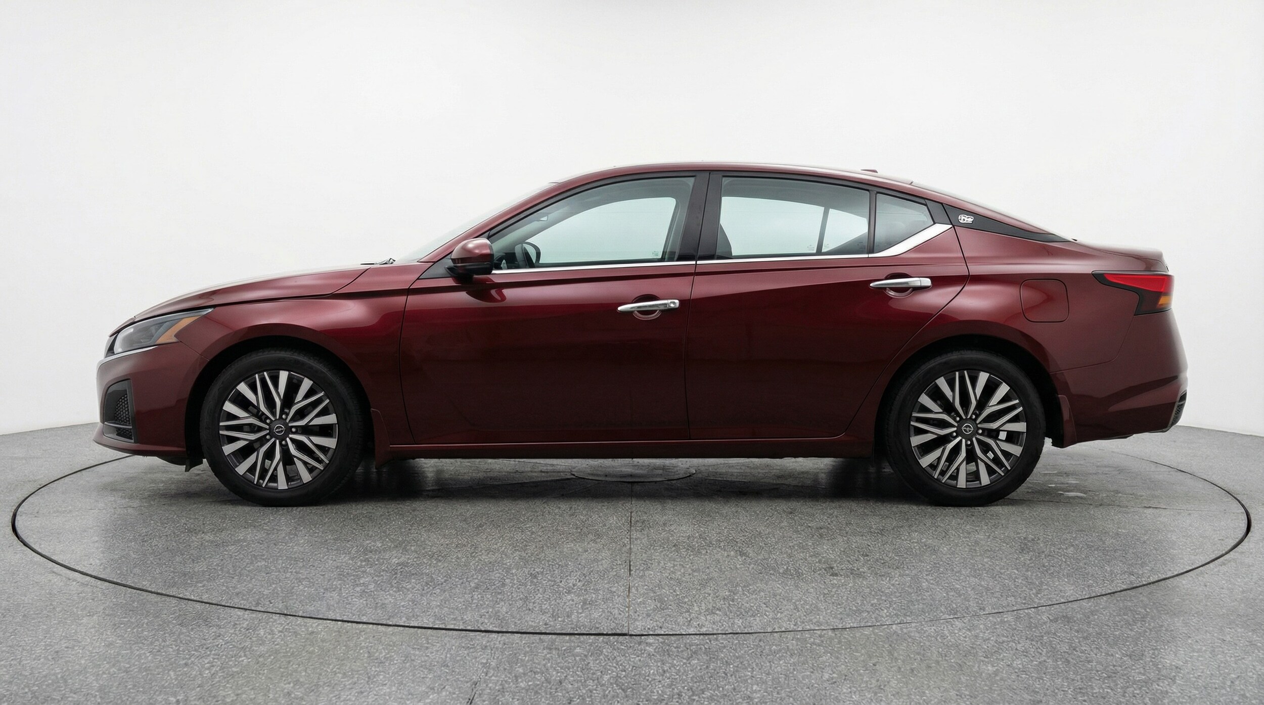 Thumbnail: 2025 Nissan Altima - 4