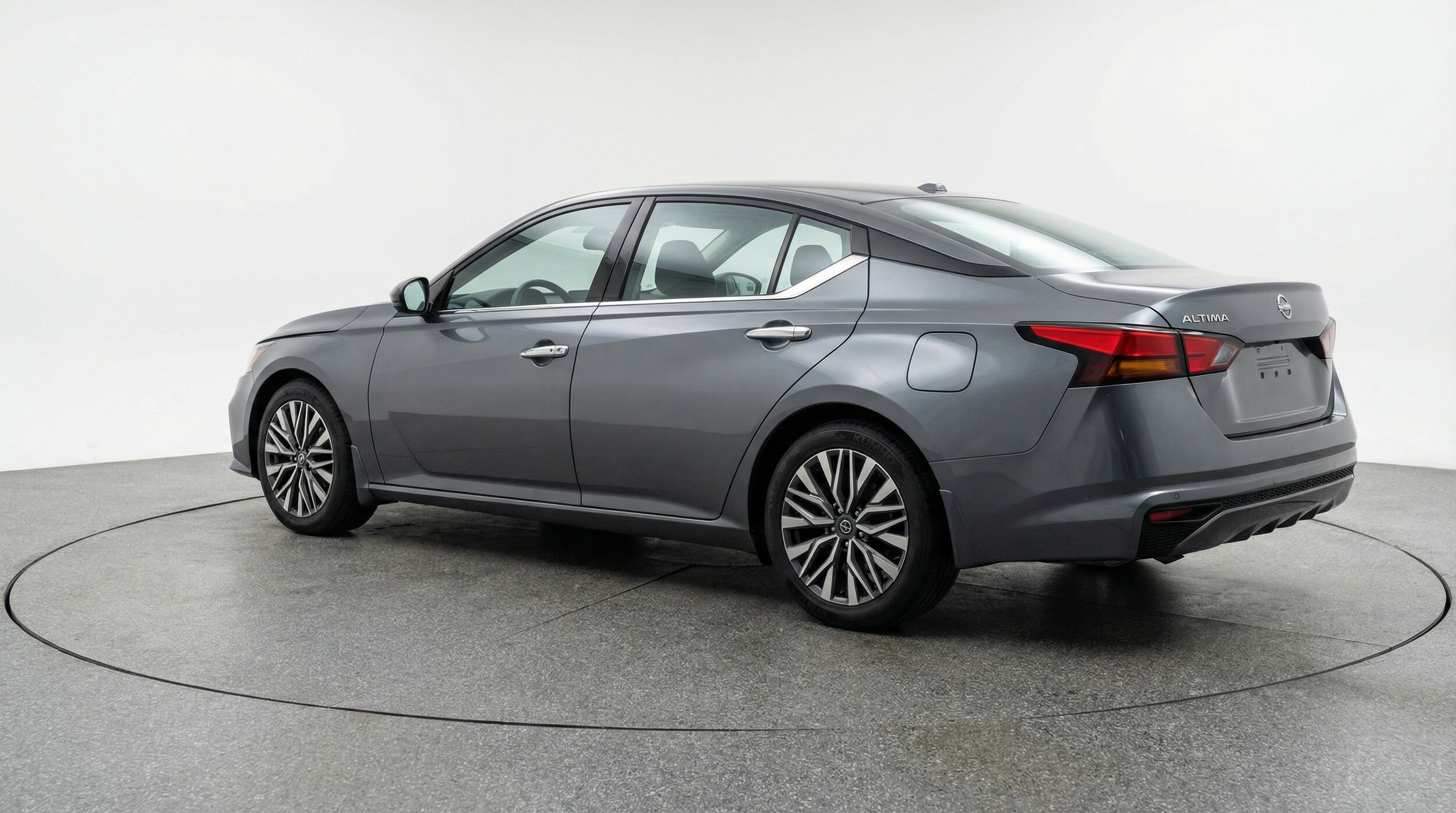 Thumbnail: 2025 Nissan Altima - 5