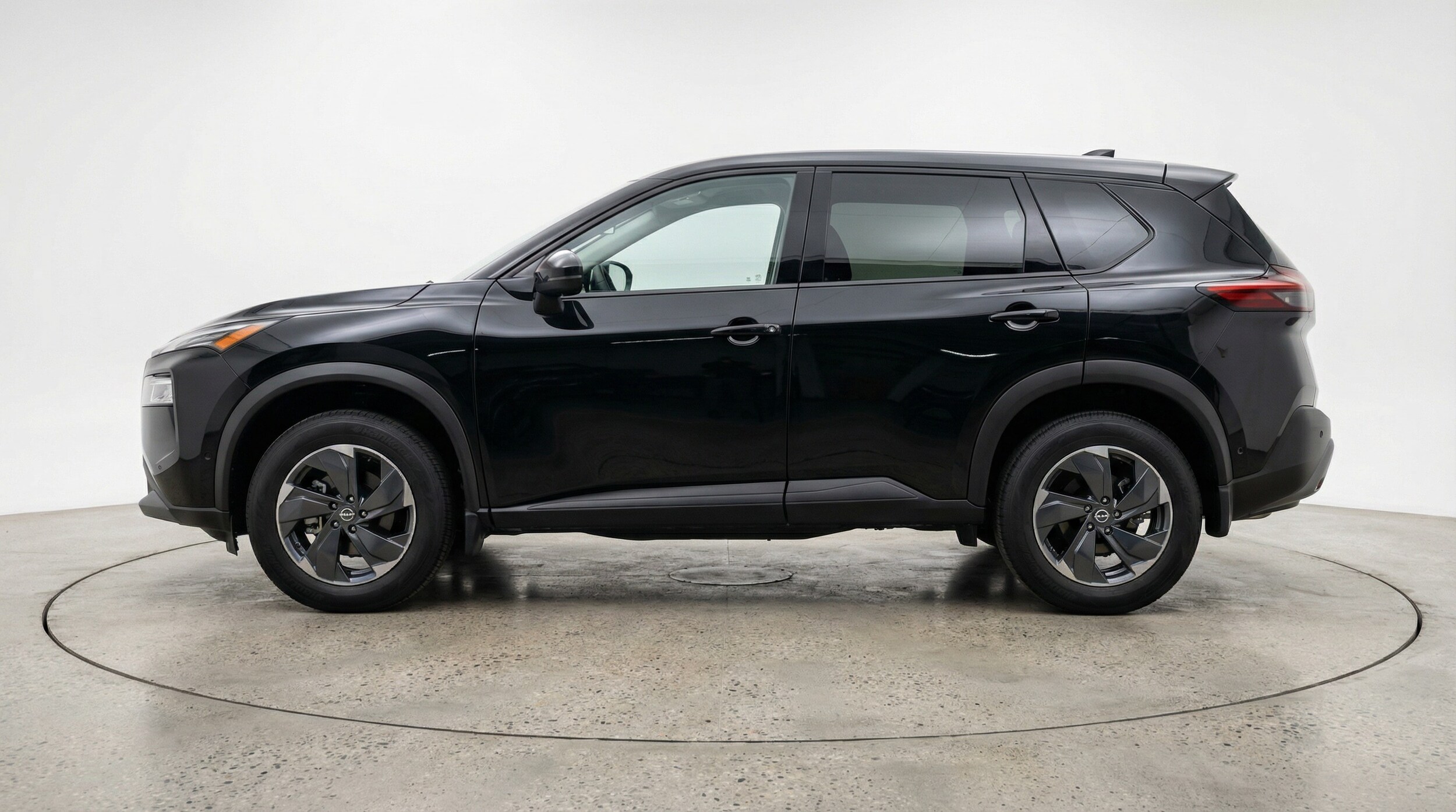 Thumbnail: 2025 Nissan Rogue - 4