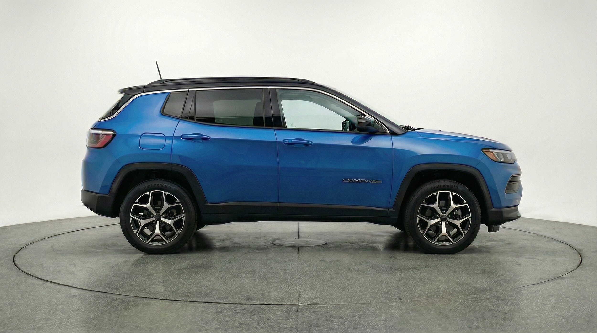 Thumbnail: 2025 Jeep Compass - 8