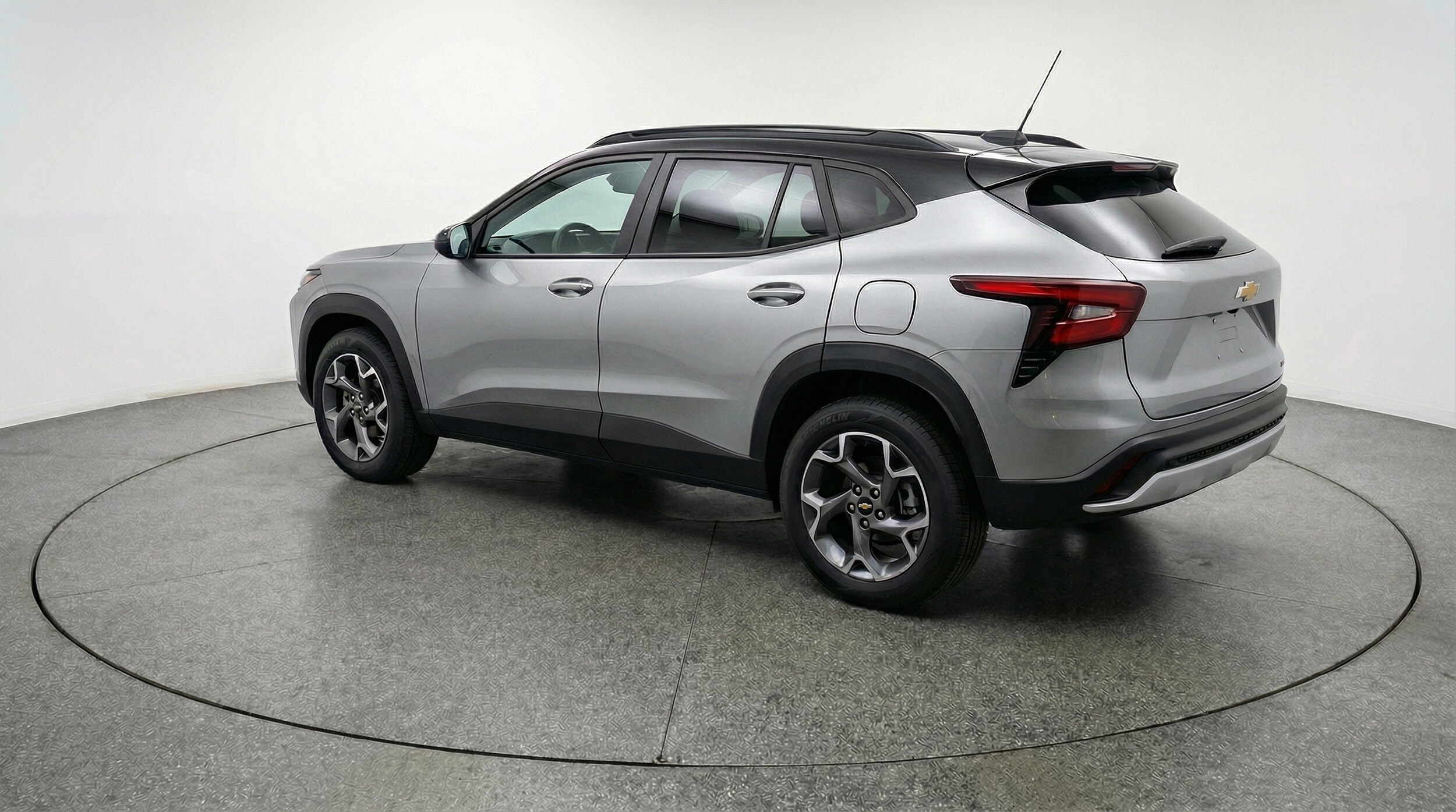 Thumbnail: 2025 Chevrolet Trax - 5