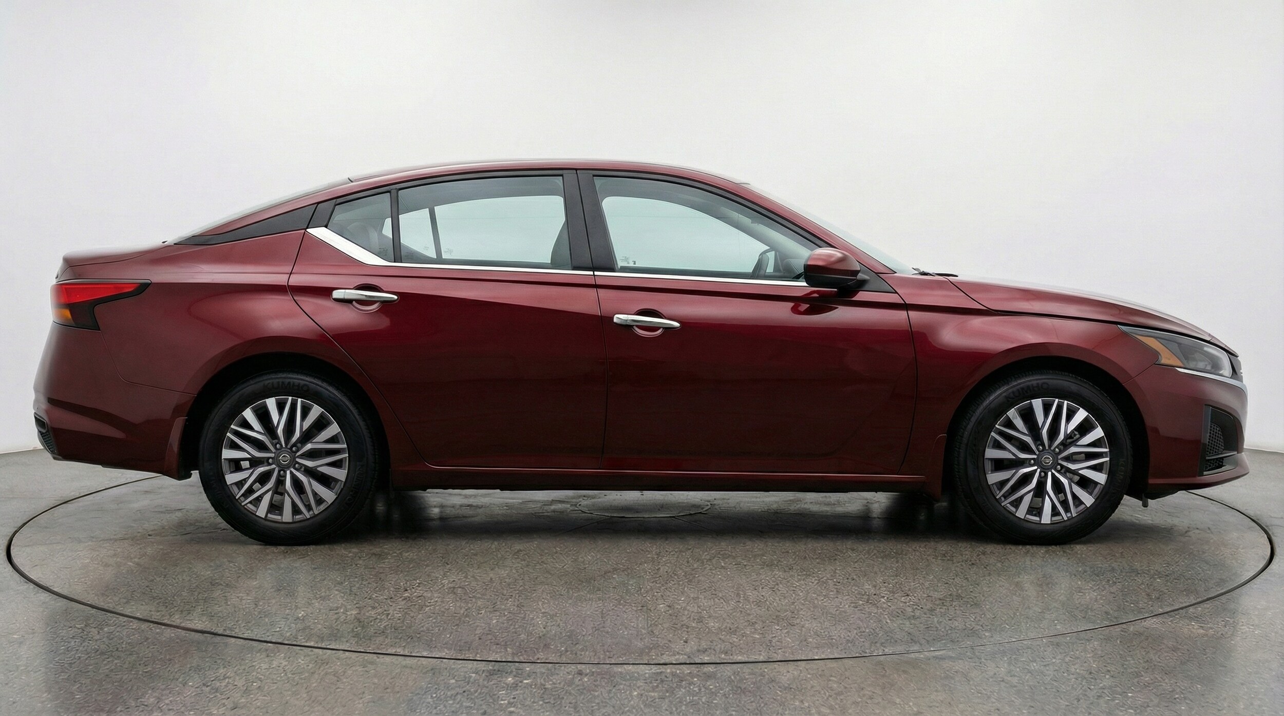 Thumbnail: 2025 Nissan Altima - 8