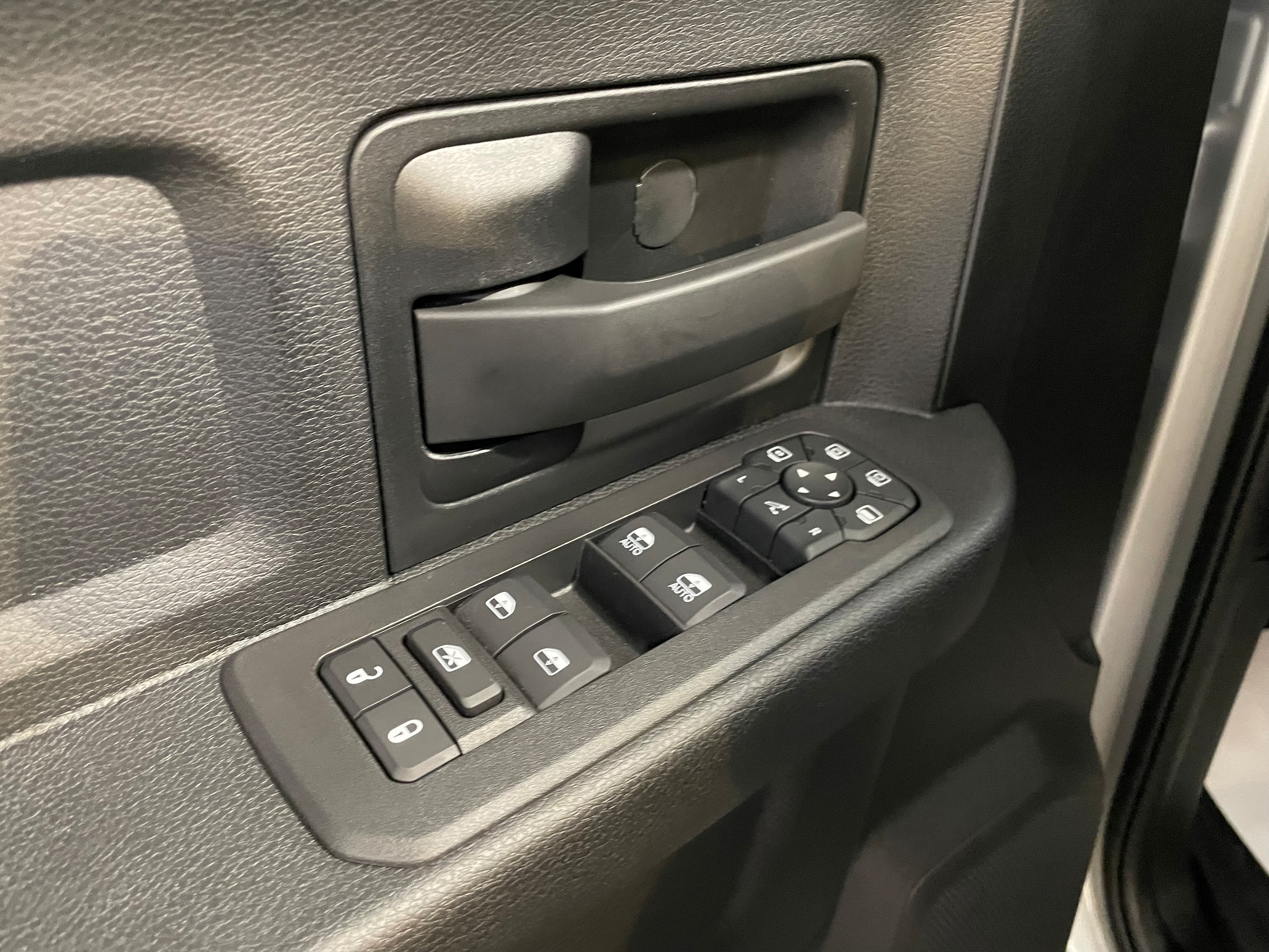 2026 RAM 2500 Tradesman - Photo 10