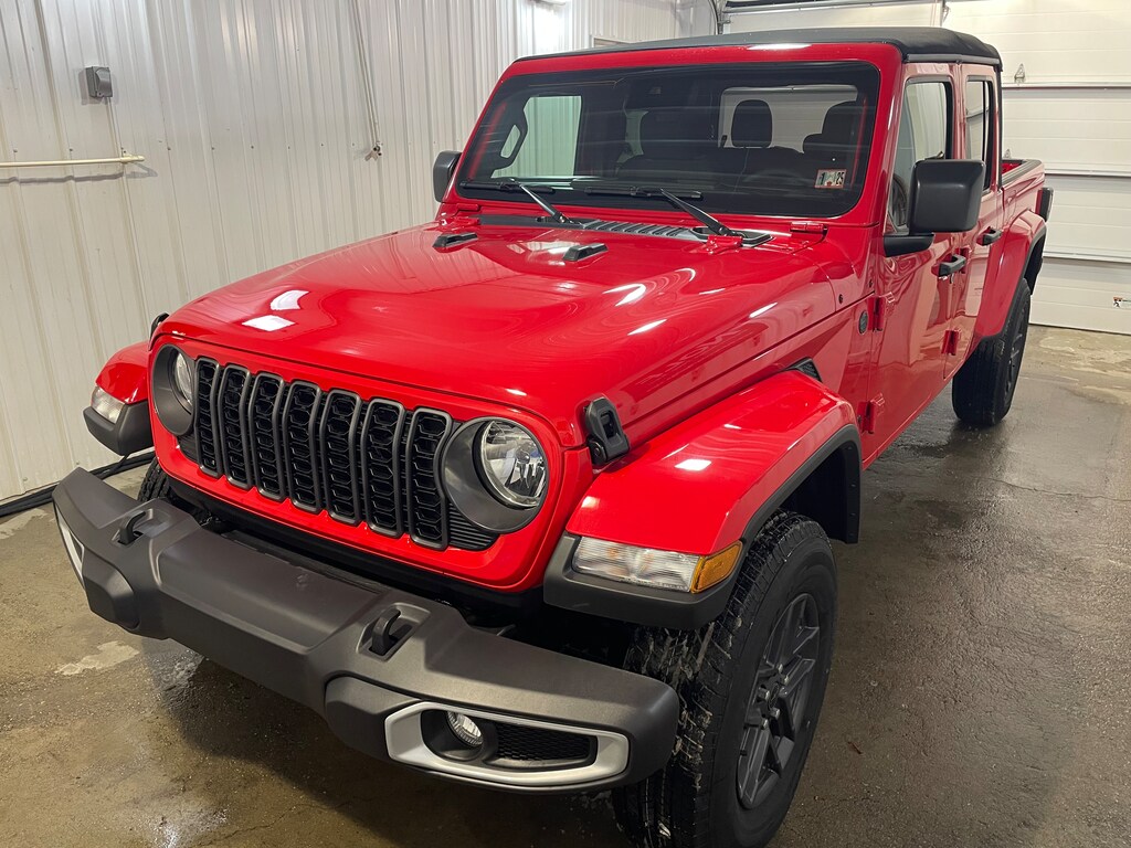 New 2024 Jeep Gladiator SPORT S 4X4 For Sale Fairmount City PA