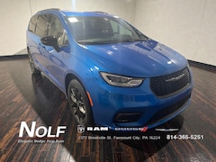 2026 Chrysler Pacifica SELECT AWD Passenger Van