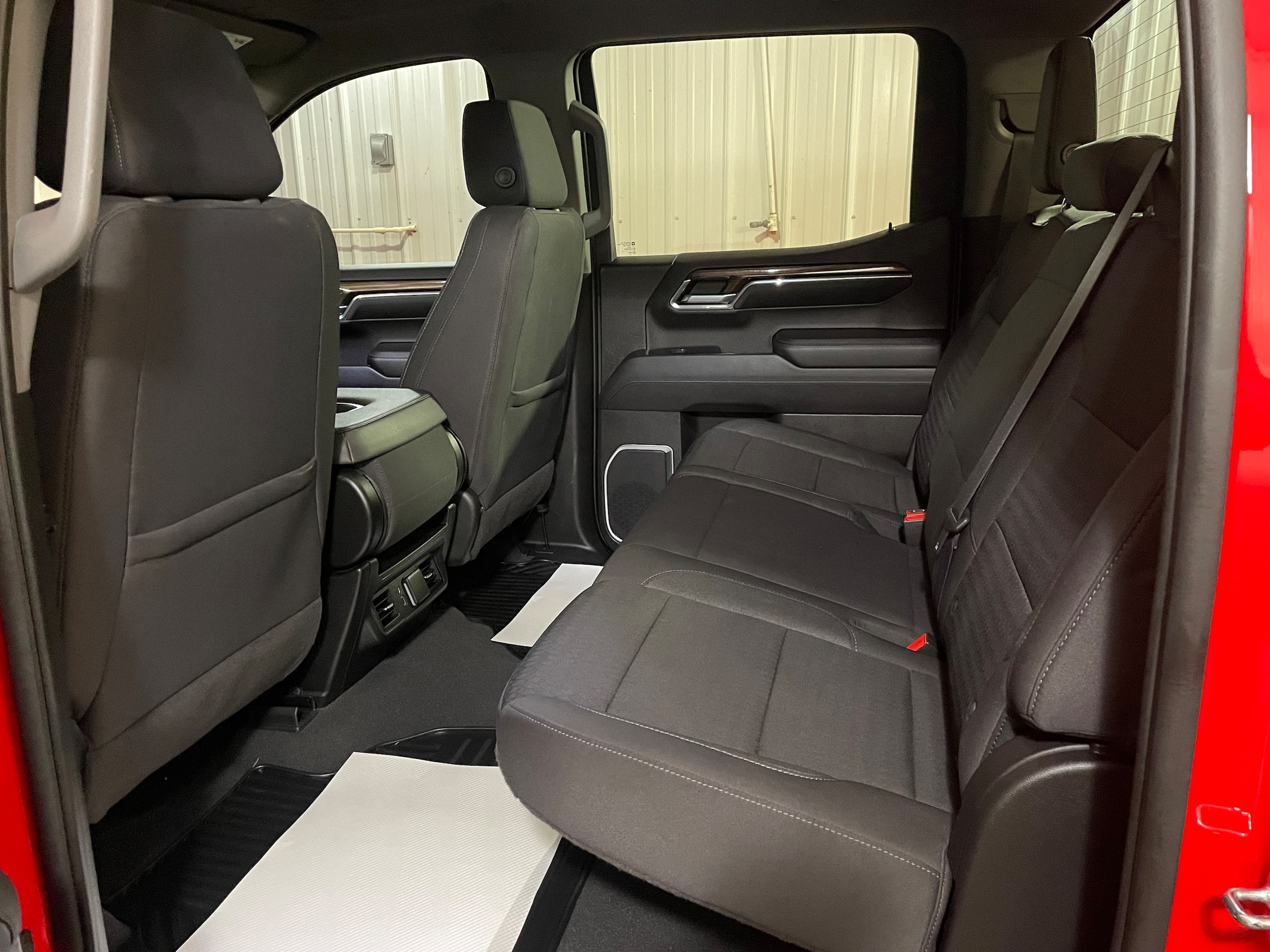 2022 Chevrolet Silverado 1500 LT - Photo 7