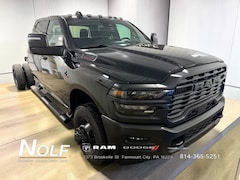 2026 Ram 3500 Chassis Cab TRADESMAN CREW   4X4 60' CA Pickup