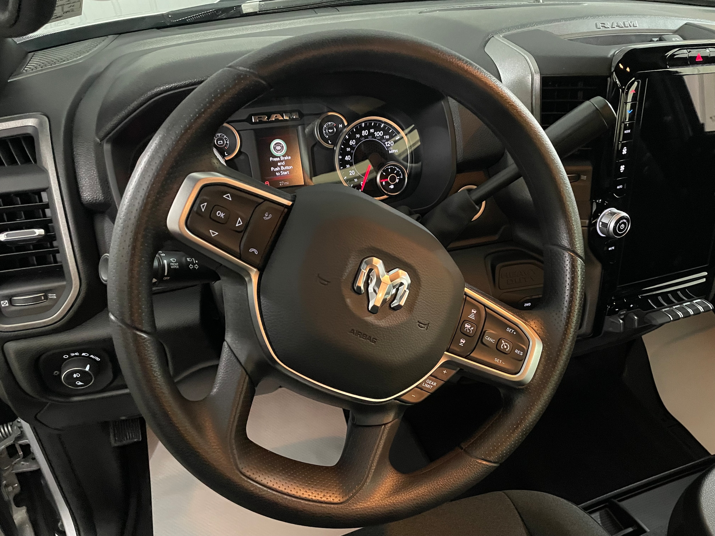 2026 RAM 2500 Tradesman - Photo 11