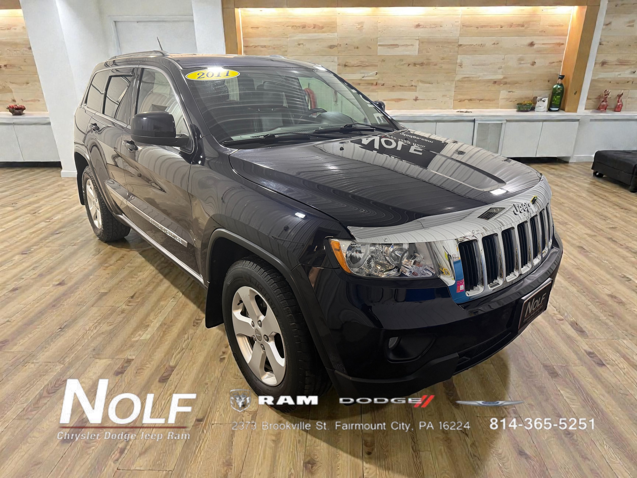 2011 Jeep Grand Cherokee Laredo's photo