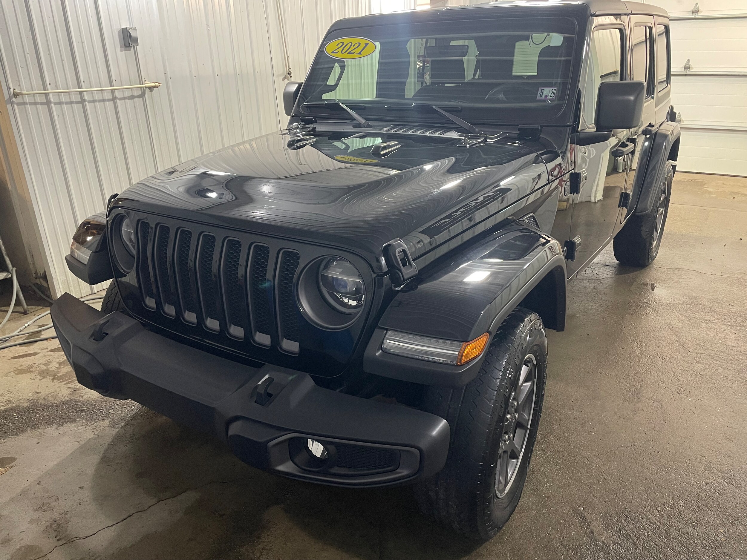 2021 Jeep Wrangler Unlimited Anniversary Edition photo 4