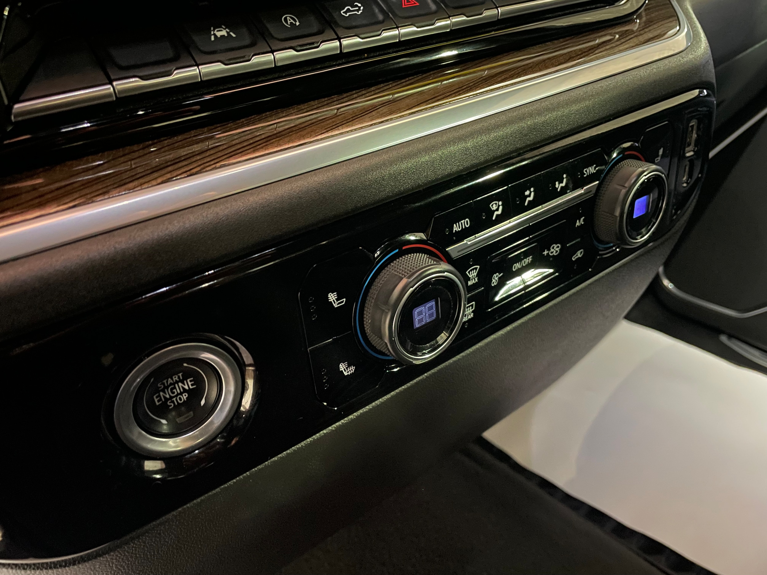 2022 Chevrolet Silverado 1500 LT - Photo 13