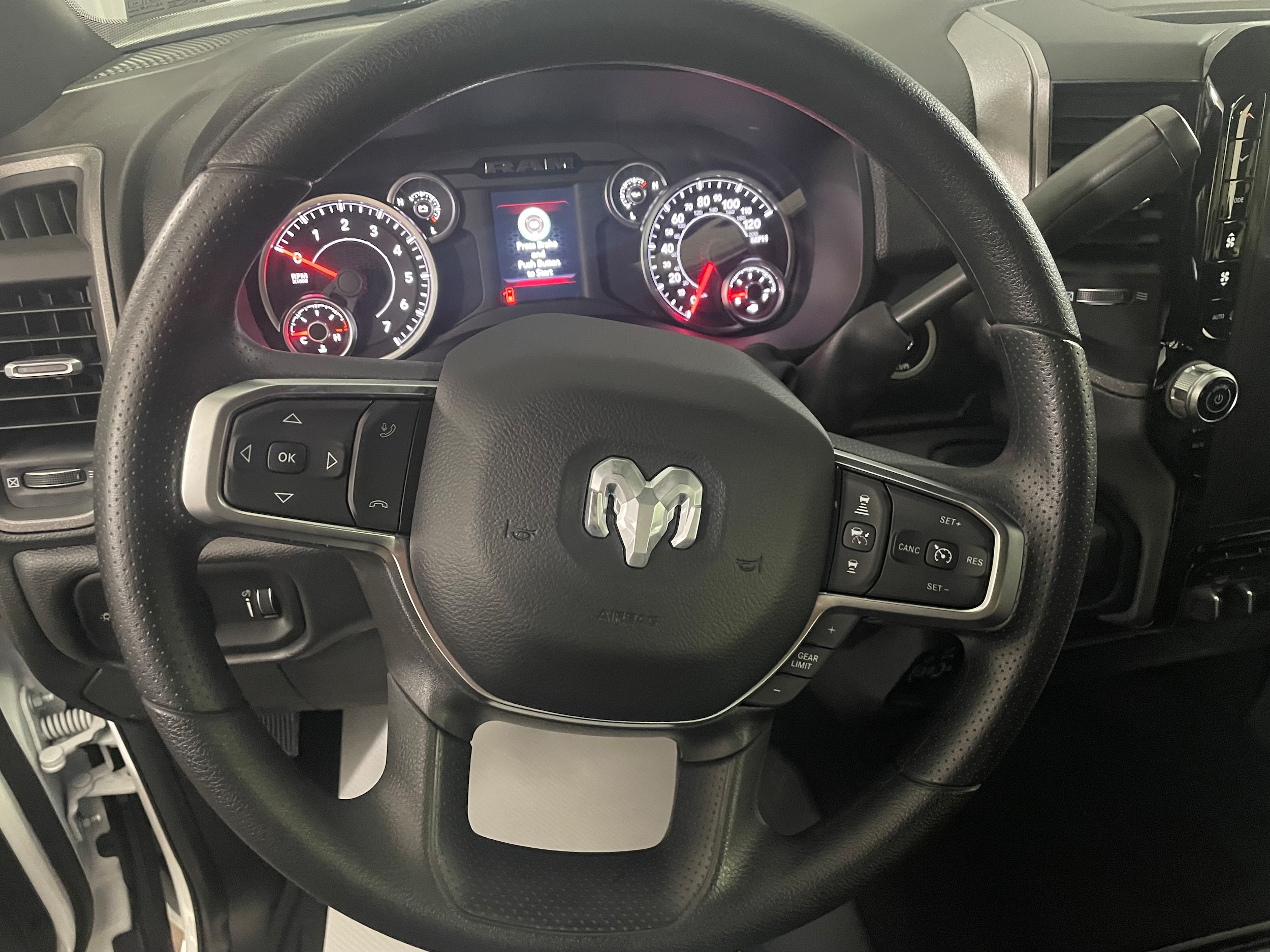 2026 RAM 2500 Tradesman - Photo 11